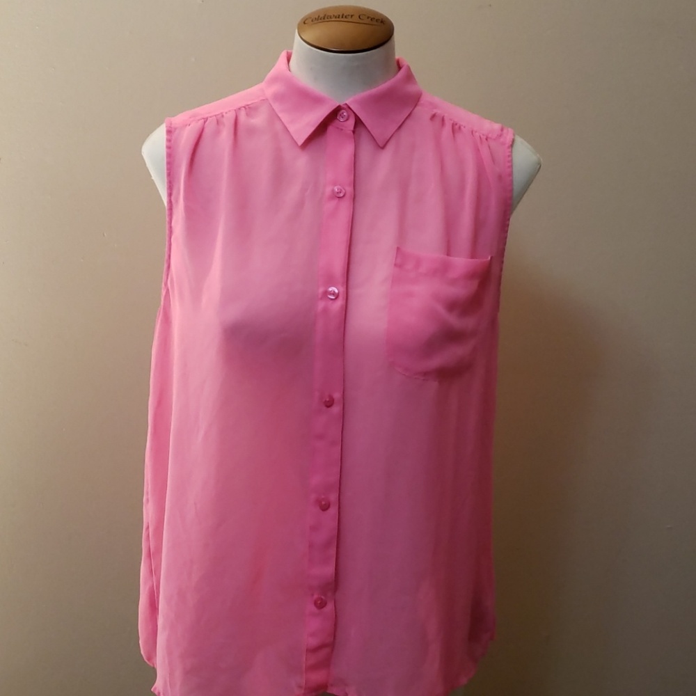 Aeo Button Down Size Medium - image 1